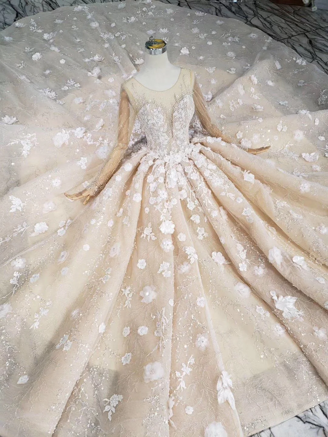 princess long sleeves ball gown wedding dresses, floral appliques wedding gown dmj95 princess long sleeves ball gown wedding dresses, floral appliques wedding gown dmj95