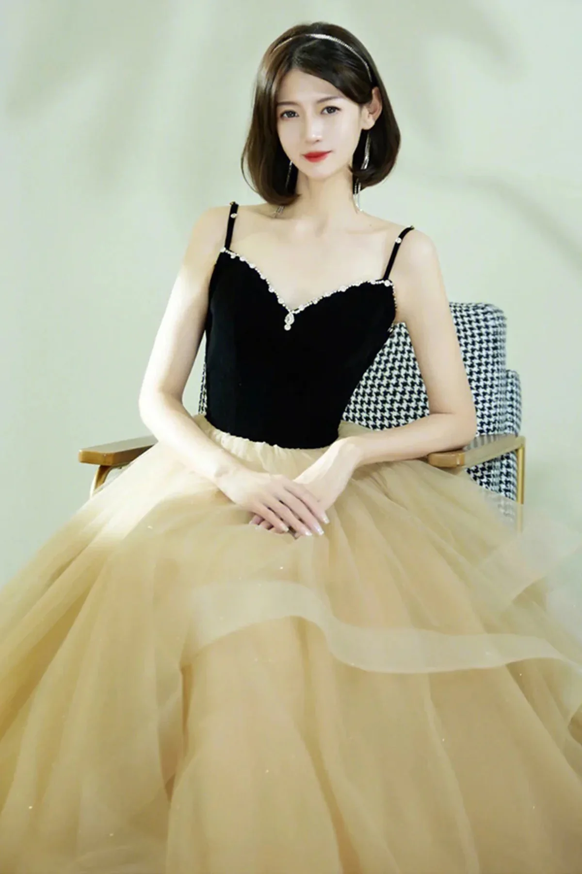 black a line tulle long prom dresses, spaghetti straps evening party dresses dm1921 black a line tulle long prom dresses, spaghetti straps evening party dresses dm1921