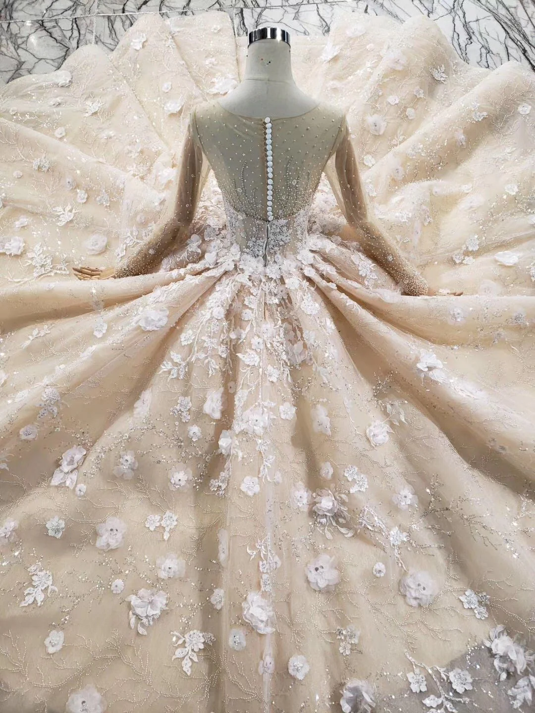 princess long sleeves ball gown wedding dresses, floral appliques wedding gown dmj95 princess long sleeves ball gown wedding dresses, floral appliques wedding gown dmj95